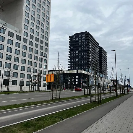 Pasteur Appartement *