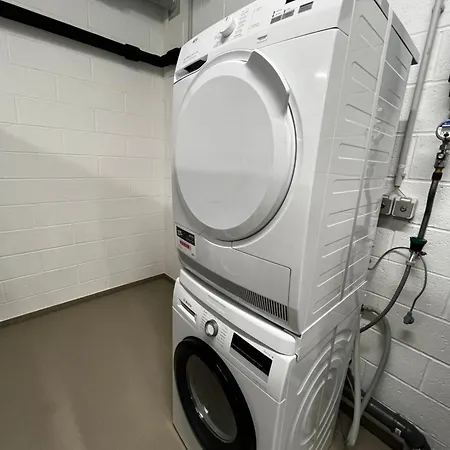 Pasteur Appartement *
